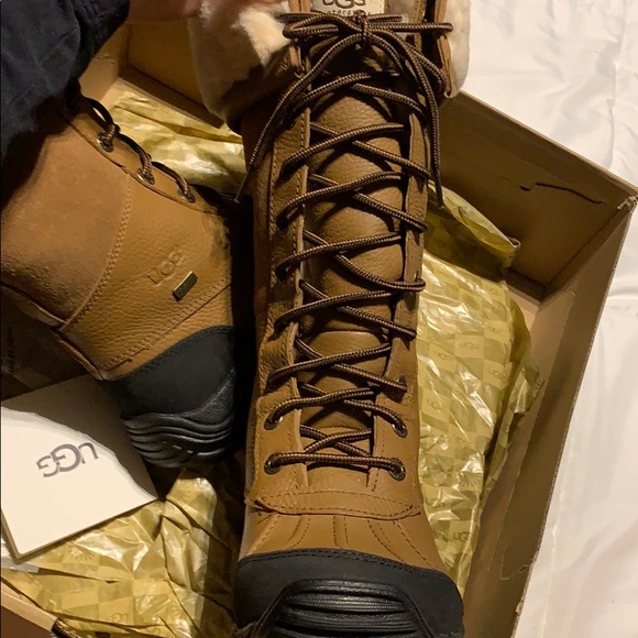 NWT UGG Winter Boots - Picture 4 of 7